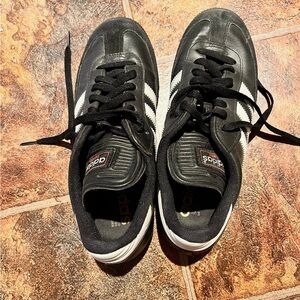 Men’s Adidas Sambas Indoor Soccer Shoes Size 8